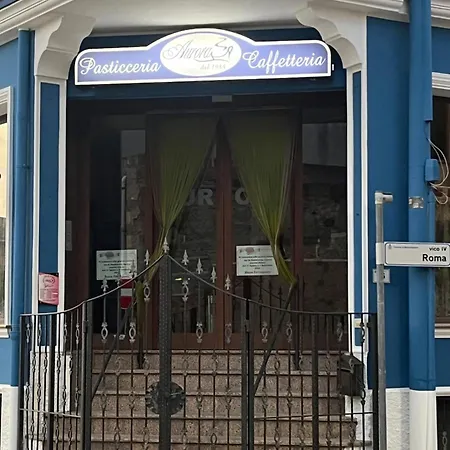 Loft Di Gianluca E Grazia Maracalagonis